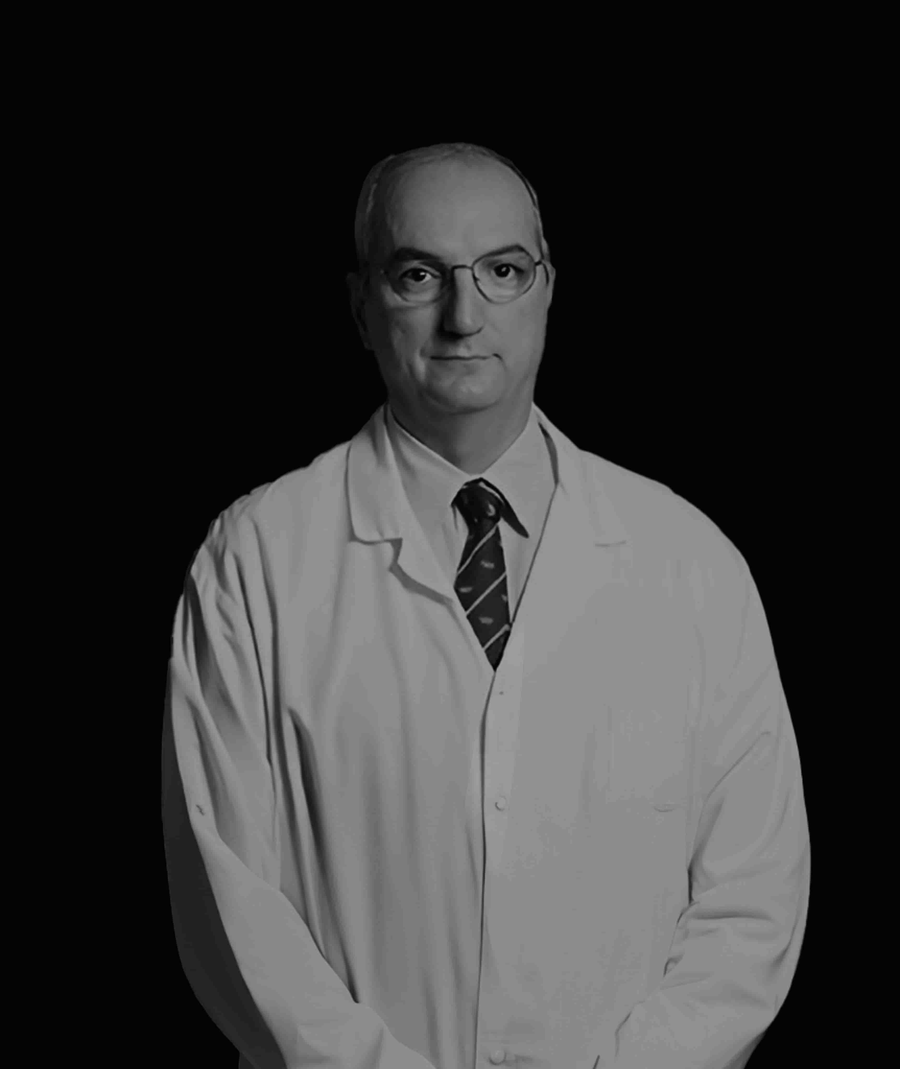 Dr. Tomás Fernández Jaén Especialista em traumatologia com Master em Patologia e Cirurgia Avançada de Joelho.